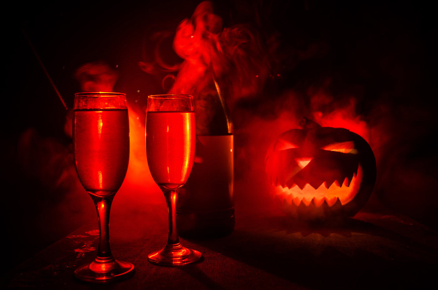 Sip some wine and carve a pumpkin at one of the events taking place near the Comfort Suites&rsquo; accommodations in Kelowna this Halloween.
